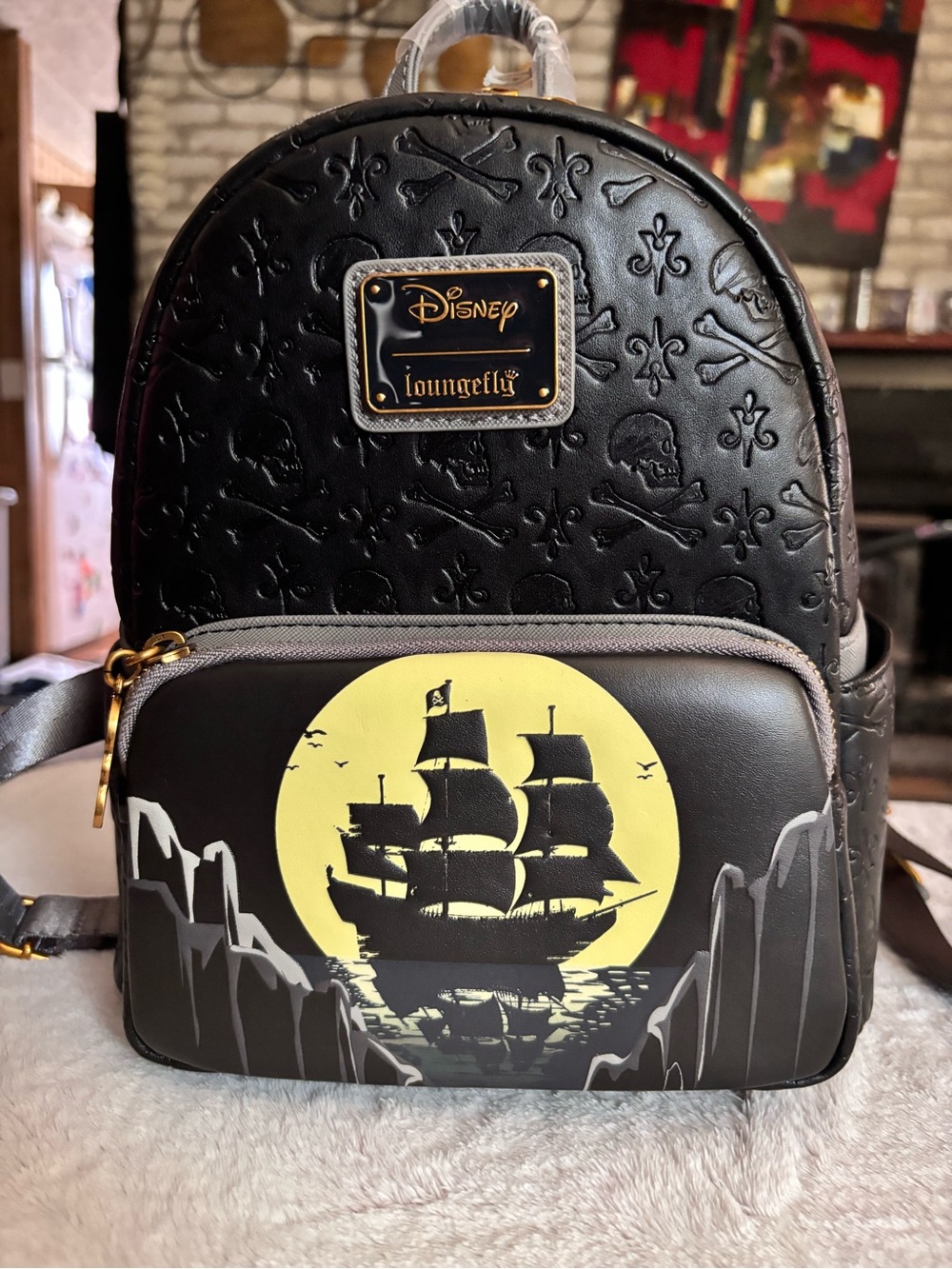 Loungefly Disney Pirates of the Caribbean Black Pearl Glow Mini Backpack NWT